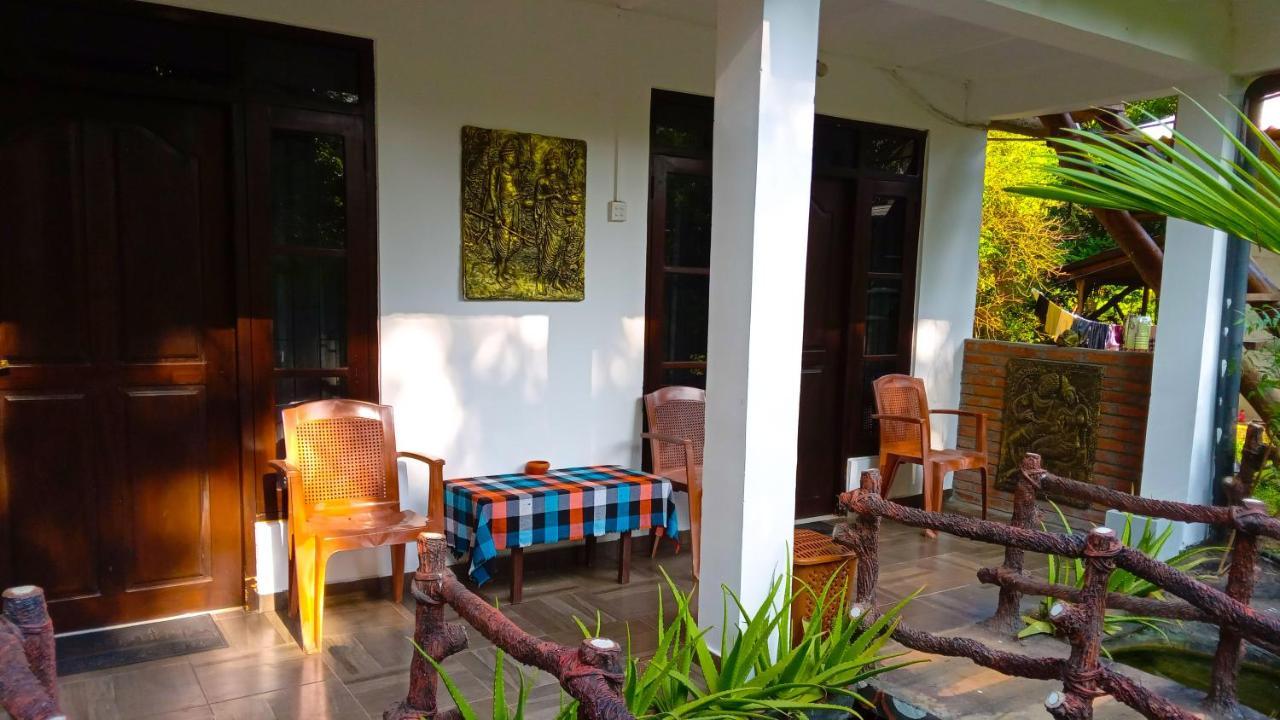 Sigiriya River Side Resort Kültér fotó